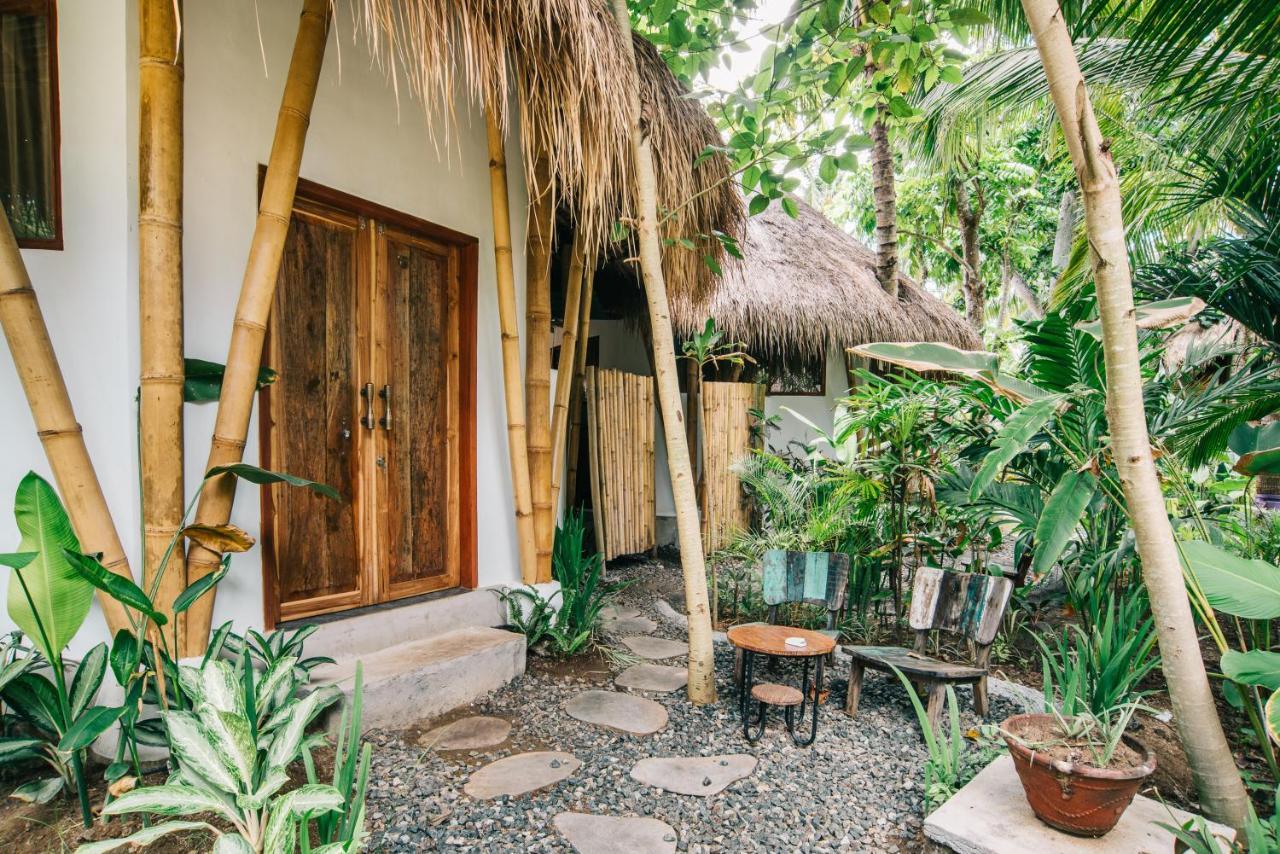 Mana Eco Retreat 호텔 Kuta  외부 사진