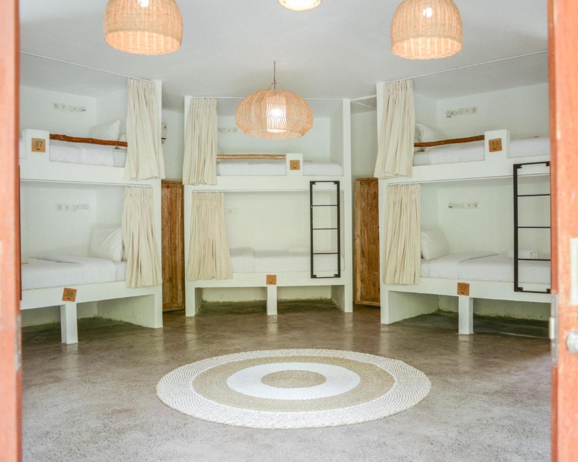 Mana Eco Retreat 호텔 Kuta  외부 사진