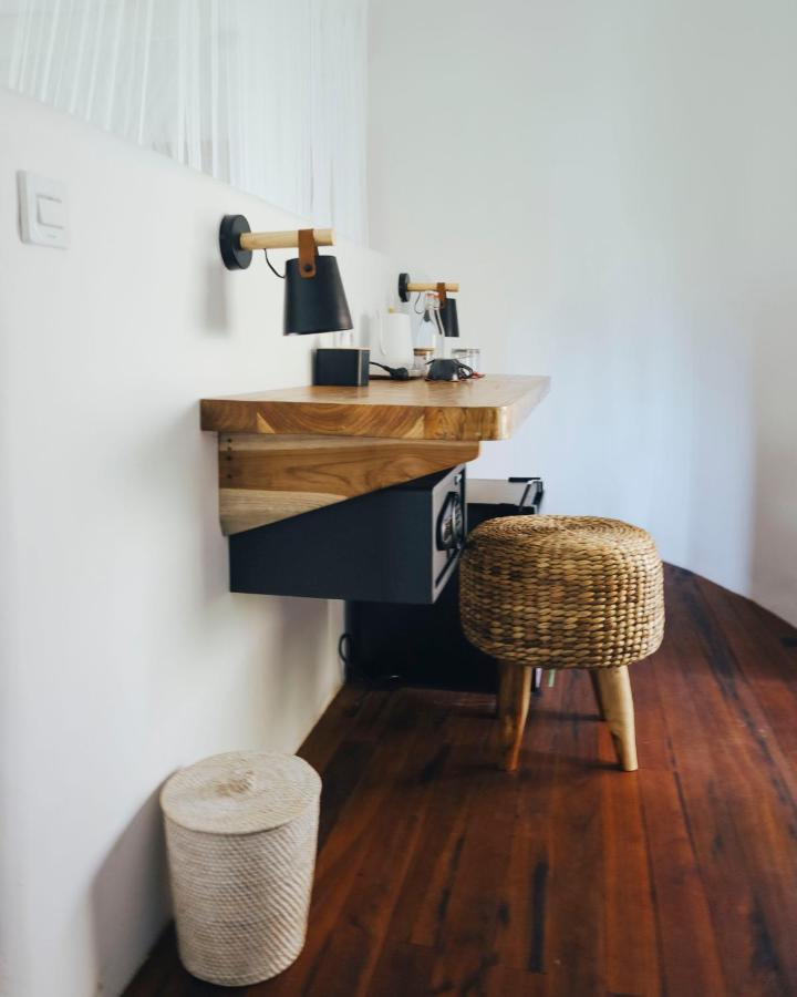 Mana Eco Retreat 호텔 Kuta  외부 사진