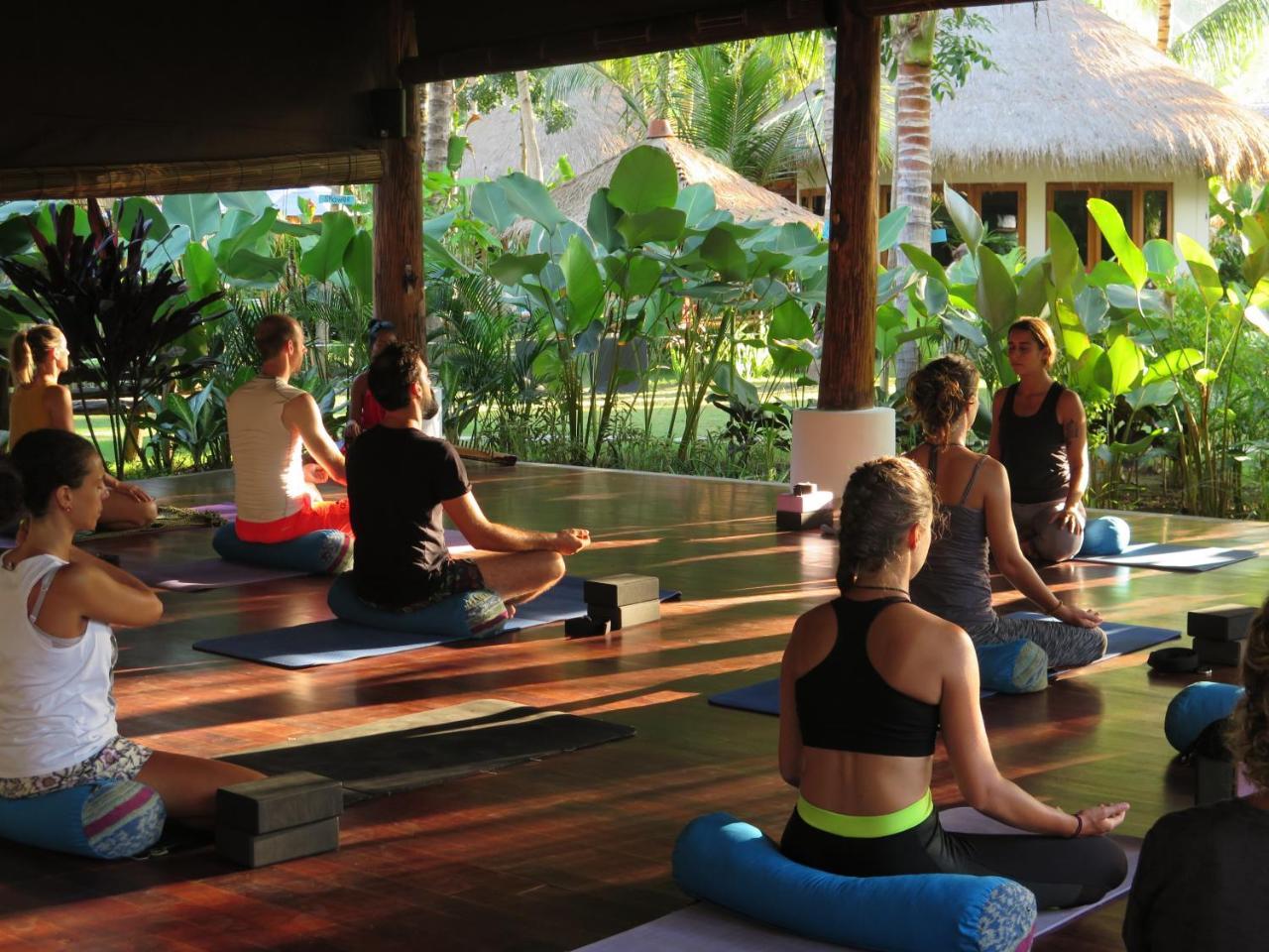 Mana Eco Retreat 호텔 Kuta  외부 사진